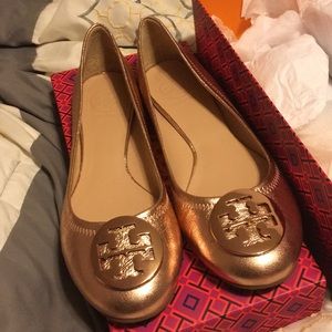 RARE ROSE GOLD TORY BURCH FLATS- BRAND NEW